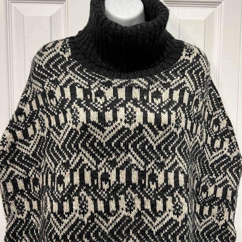 Steve Madden Turtleneck Pullover Black/Grey Sweater Vest O/S‎ - Picture 3 of 12